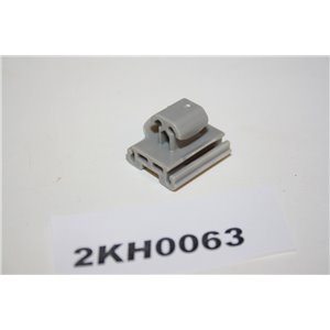 9133386 Volvo 850 clip
