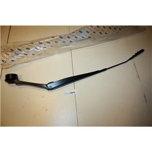5223916 Ford wiper arm