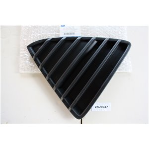 1718737 Ford Focus cover bumper