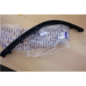 9190298 Volvo V70 moulding bumper