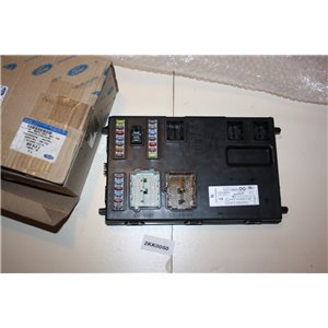 2019449 Ford Transit fuse box module 