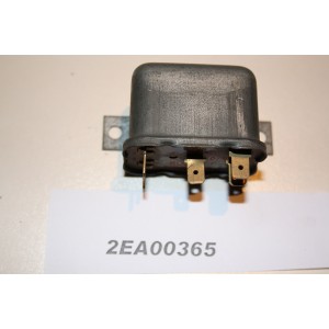 61311352156 Rel&auml; BMW 02 E3 E9 E12 Bosch 0332003014