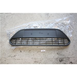1497510 Ford Focus grill galler