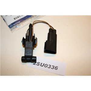 1727043 Ford Kuga spolarmunstycke