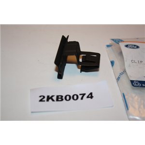 1505121 Ford Kuga clip