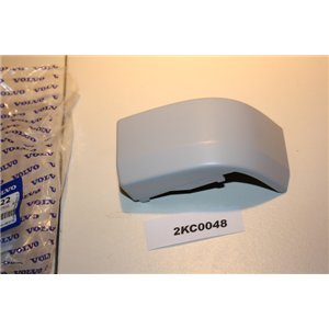 6817922 Volvo V70 moulding taillight