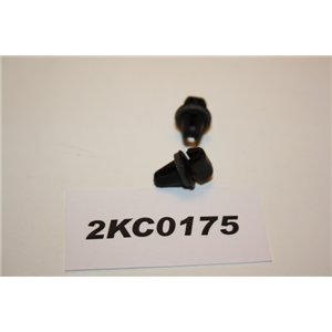1369043 Volvo 700 clips 