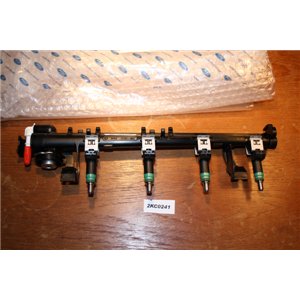 1698074 Ford fuel manifold with injectors Focus Mondeo Fiesta