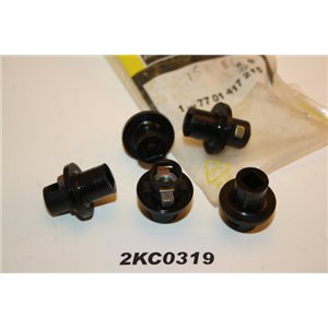 7701417215 Renault cage nut