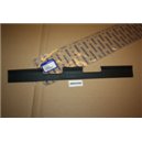 8659876 Volvo V70 retainer grille