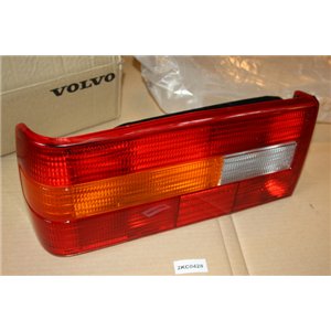 3518169 Volvo 740 tail light