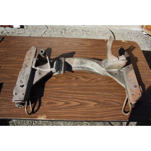 BMW 02 1602-2002 framaxelbalk