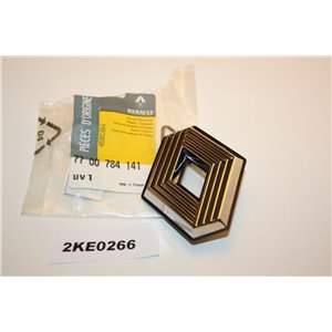 7700784141 Renault emblem