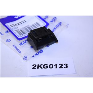 1342321 Volvo 945,965, V90 clips ruta